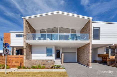 2/8a Annie St, Wickham, NSW 2293