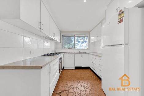 Property photo of 2 Campaspe Crescent Brookfield VIC 3338