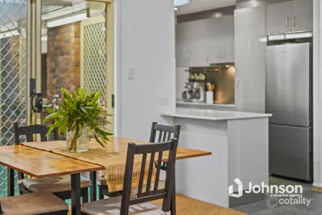 Property photo of 46 Amanda Street Wynnum West QLD 4178