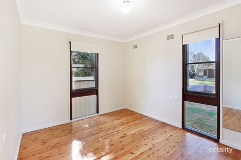 Property photo of 39 Town Street Hobartville NSW 2753