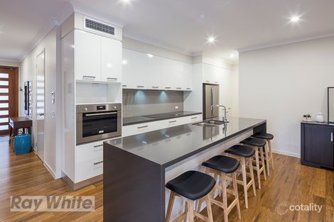 Property photo of 16/10-12 Bainbridge Street Ormiston QLD 4160