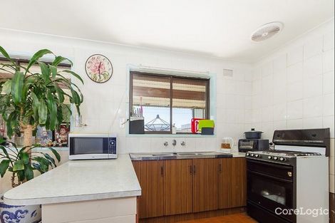 Property photo of 110 Oleander Drive St Albans VIC 3021