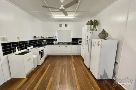 9 Windermere St, Walkervale, QLD 4670