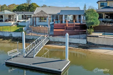 Property photo of 3 Cedar Place Broadbeach Waters QLD 4218