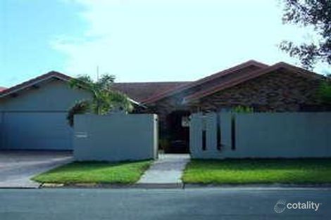 26 Kincardine Dr, Benowa, QLD 4217