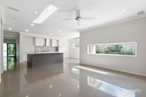 Property photo of 8 Drovers Close Ferny Hills QLD 4055