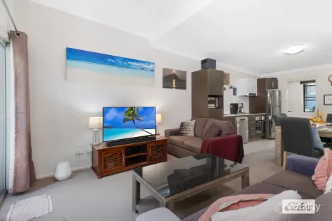52/34 Vin E Jones Memorial Dr, Rosslyn, QLD 4703