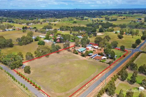 352 Campersic Rd, Herne Hill, WA 6056