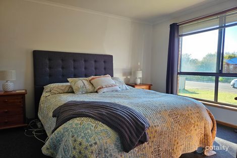 Property photo of 4 Ninnes Grove Angaston SA 5353