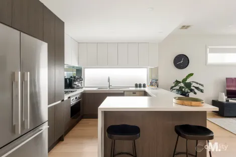 Property photo of 100 Deakin Street Essendon VIC 3040