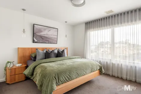 Property photo of 100 Deakin Street Essendon VIC 3040