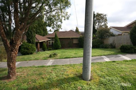 23 Narr-Maen Dr, Croydon Hills, VIC 3136