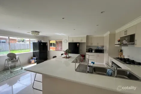 Property photo of 8 Oak Avenue Traralgon VIC 3844