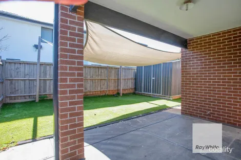 Property photo of 36 Tora Crescent Fraser Rise VIC 3336
