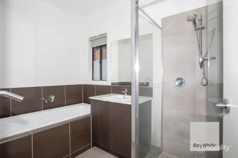 Property photo of 36 Tora Crescent Fraser Rise VIC 3336