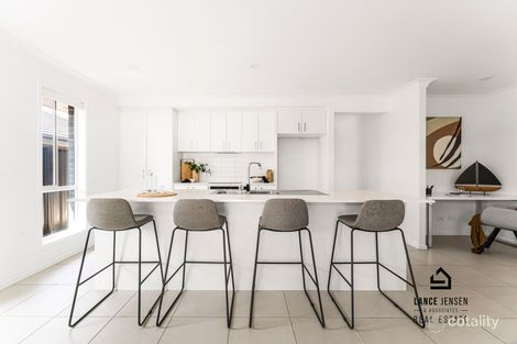 Property photo of 36 Fred Avery Drive Buttaba NSW 2283