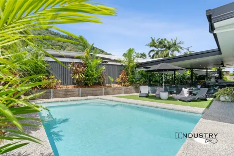 Property photo of 6 Kokopo Close Trinity Beach QLD 4879