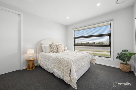 Property photo of 45 Sydney Way Alfredton VIC 3350