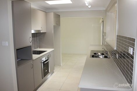Property photo of 14 Harvey Circuit St Clair NSW 2759