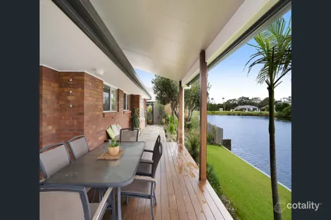 2/14 Edinburgh Ct, Pottsville, NSW 2489