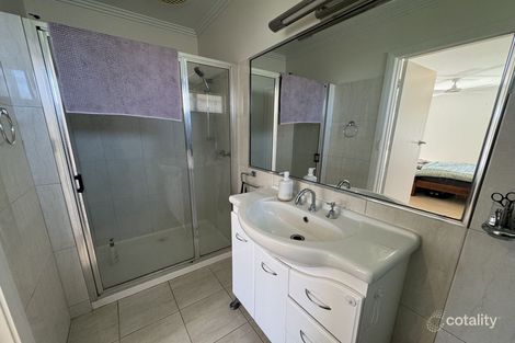 Property photo of 5 Rosita Court Sale VIC 3850