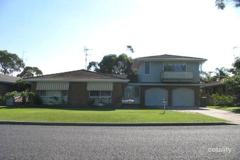 28 Stewart Pde, Tuncurry, NSW 2428