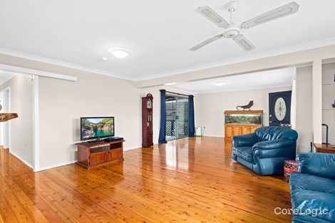 Property photo of 2 Camelot Place Oak Flats NSW 2529