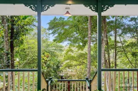 Property photo of 15L Cyathea Close Kamerunga QLD 4870