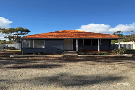 19 Collins St, Wickepin, WA 6370