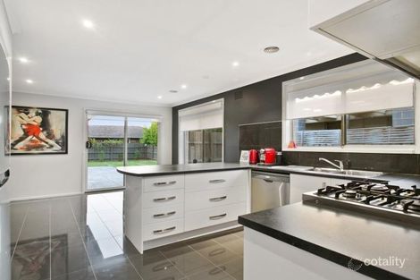 Property photo of 1 Kadina Close Frankston VIC 3199