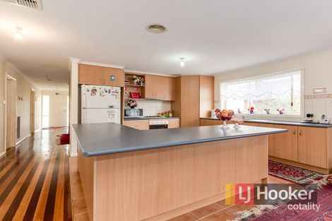 Property photo of 31 Chisholm Crescent Narre Warren South VIC 3805
