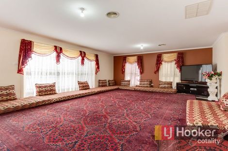 Property photo of 31 Chisholm Crescent Narre Warren South VIC 3805