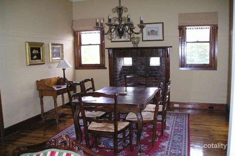 Property photo of 64 West Street Daylesford VIC 3460