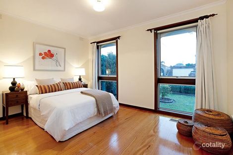 Property photo of 35 Balmoral Drive Parkdale VIC 3195