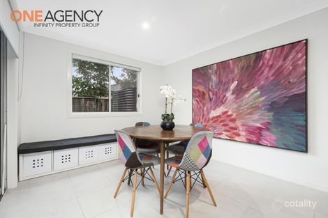 Property photo of 5 Highland Close Macquarie Links NSW 2565