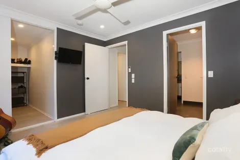 Property photo of 21 Newhaven Crescent Worongary QLD 4213