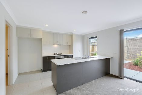 Property photo of 36 Lucca Walk Mernda VIC 3754