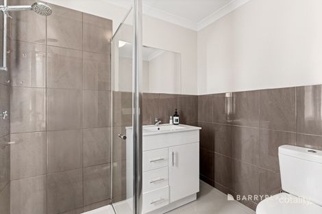 Property photo of 1/7 Kumara Circuit South Morang VIC 3752