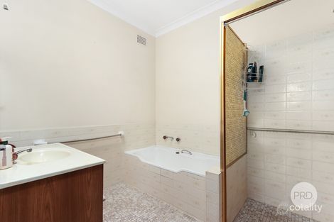 Property photo of 7 Lilydale Avenue Peakhurst NSW 2210