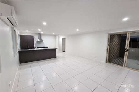 Property photo of 20 Mieka Crescent Pimpama QLD 4209