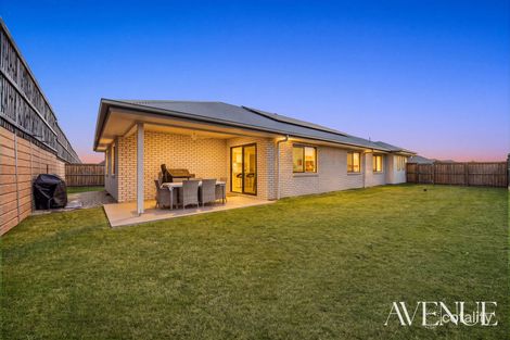 Property photo of 25 Sunset Circuit Flagstone QLD 4280