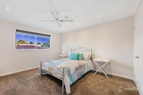 Property photo of 2 Penzance Place Sydenham VIC 3037