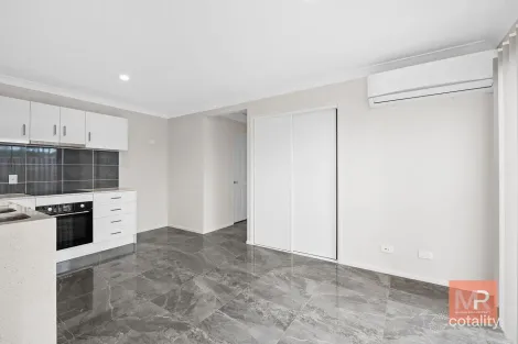 Property photo of 1 Mulberry Circuit Gleneagle QLD 4285