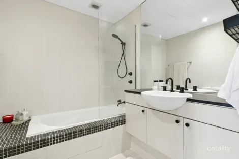 Property photo of 1086/1 Dee Why Parade Dee Why NSW 2099