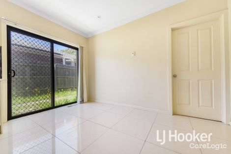 Property photo of 4/17 Hampton Drive Hampton Park VIC 3976