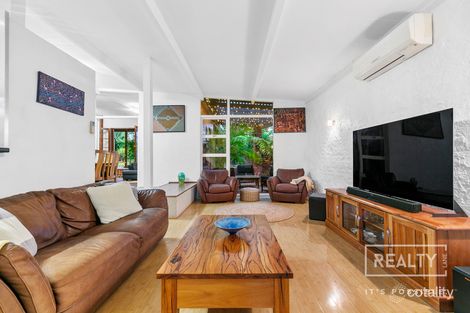 Property photo of 19 Jackson Avenue Karrinyup WA 6018