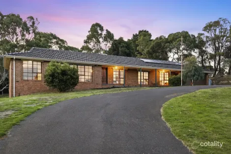 65 Nambour Dr, Sunbury, VIC 3429