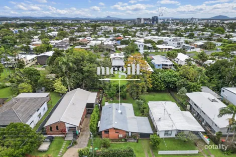 21 Oloway Cres, Alexandra Headland, QLD 4572