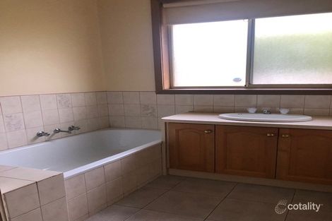 Property photo of 2/28 Guila Court Epping VIC 3076