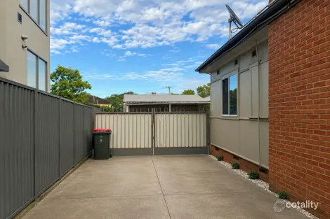 Property photo of 5 Quest Avenue Carramar NSW 2163
